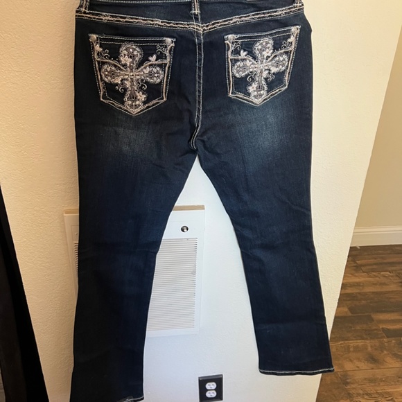 Grace NWT Rhinestone and Bejeweled Embellished Skinny Jeans 27 4 - Picture 3 of 5